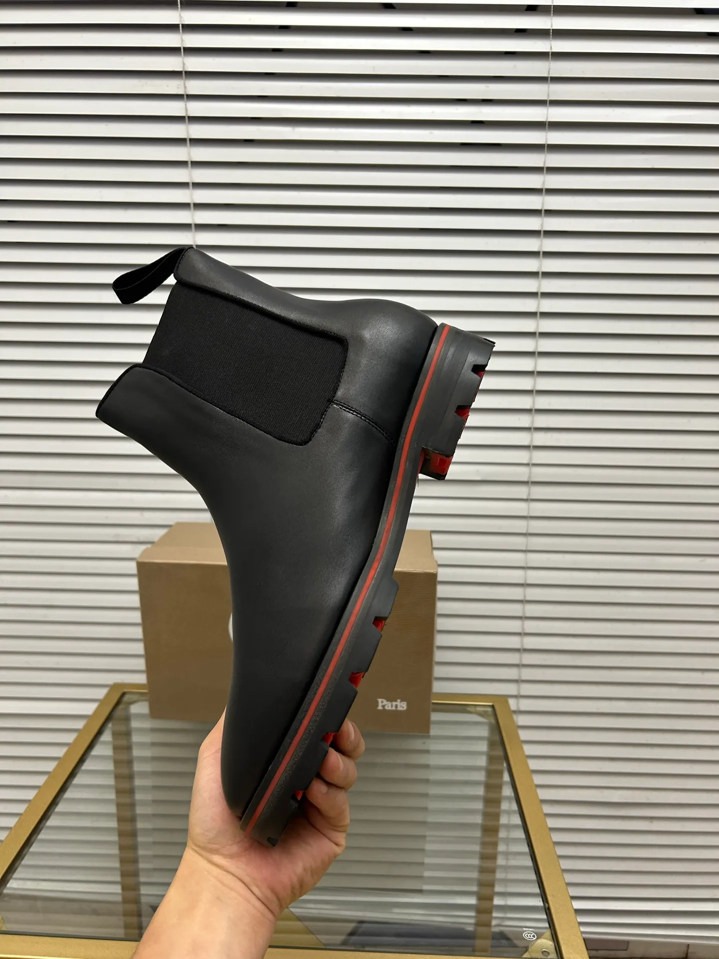 (Customized model) Ex-factory price is 800. christian louboutin (CL red sole shoes) counter series, casual sneakers for couples 📢 📢 📢 Exclusive hot style release 🎈🎈💪 Movable latex feet 👻 Finished outsole line [Proud] 😝Female 35-40# Male 38#-46, global supply😝 [Top version]: Original imported genuine leather upper, top original leather lining, original molded TPU outsole, original 1:1 detail processing, original shoe last,